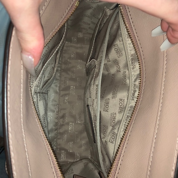 Michael Kors Purse - Picture 4 of 6